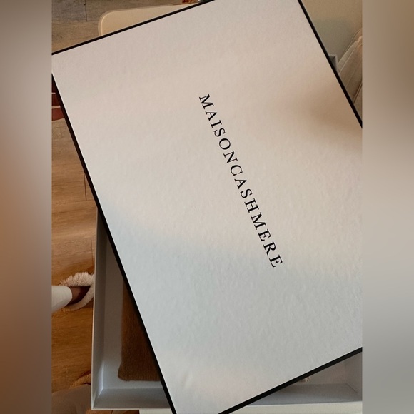 🐦‍🔥 MAISON 🐦‍🔥CASHMERE Women’s Pure Cashmere vest Camel size M - Picture 8 of 17